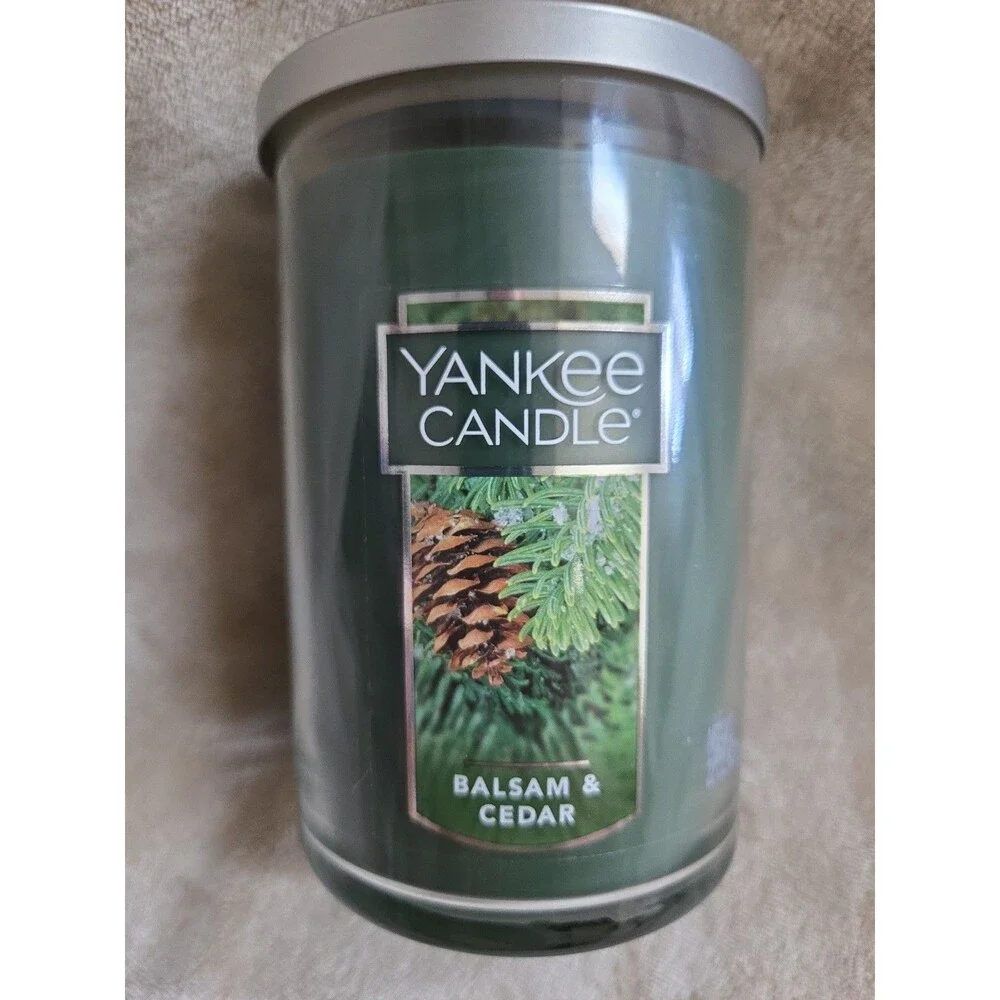 New 2-Wick Yankee Candle Balsam & Cedar 220z Glass Jar
